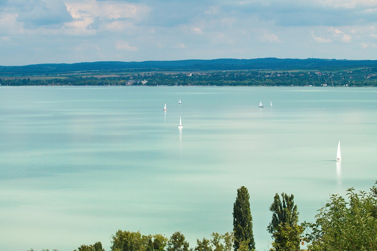 Pokoli nyár jöhet a Balatonnál 2025-ben, ez okozhatja a legtöbb gondot