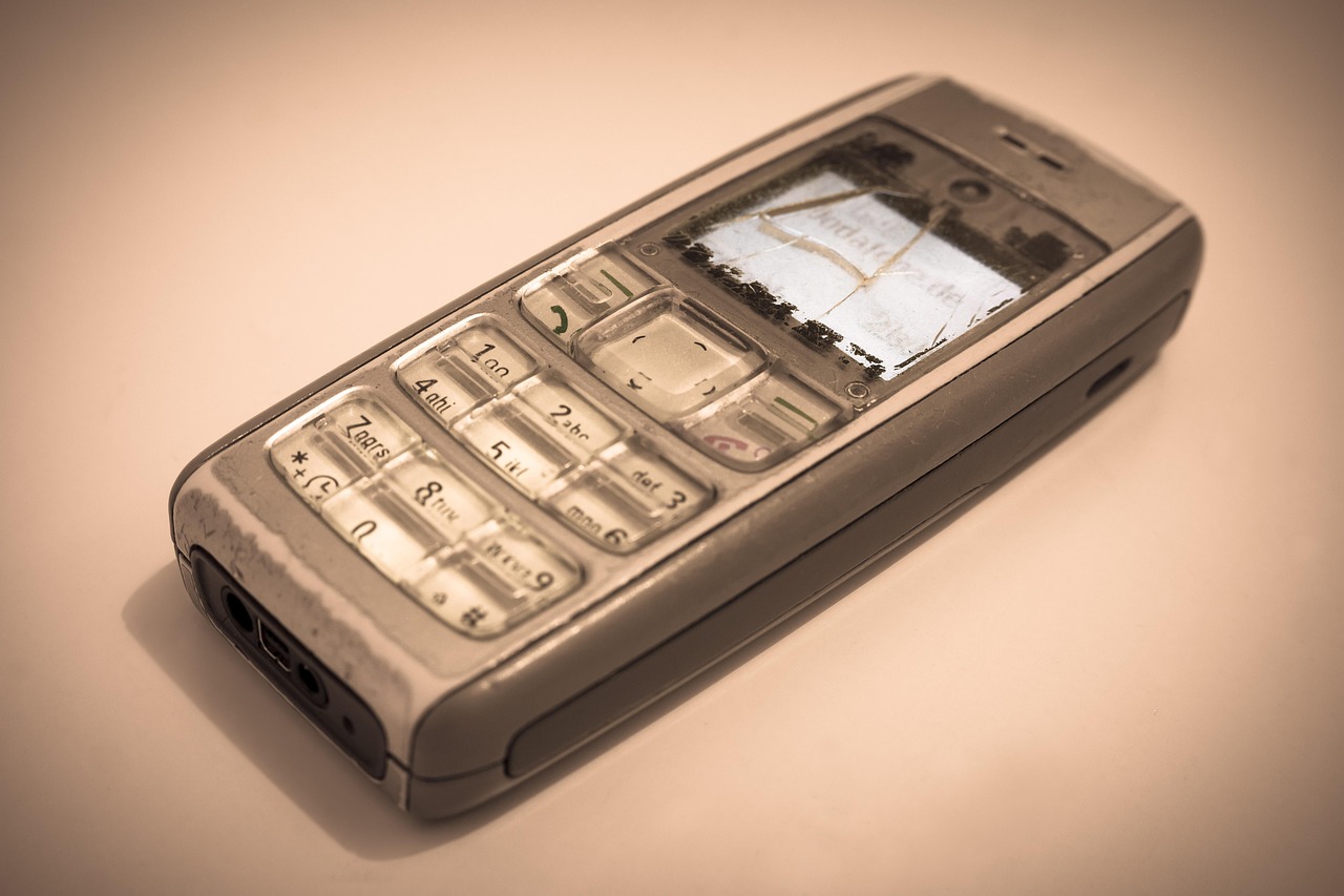 Vagyonokat érnek ezek a régi telefonok, akár milliókért is el lehet őket adni