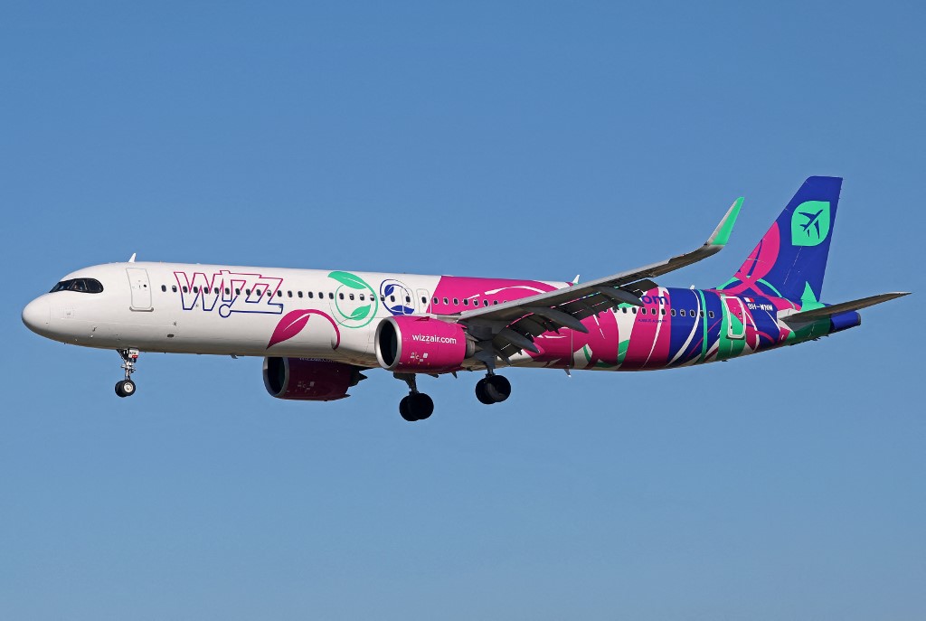 Bejelentést tett a Wizz Air, ezeken a járatokon hosszabb lesz a menetidő