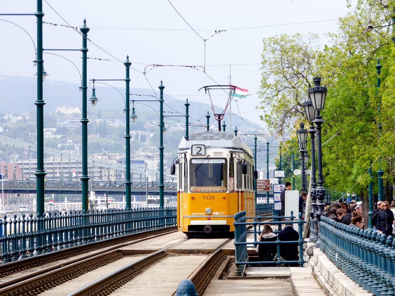Közlekedési káosz Budapesten, ezeken a vonalokon pótlóbusz jár