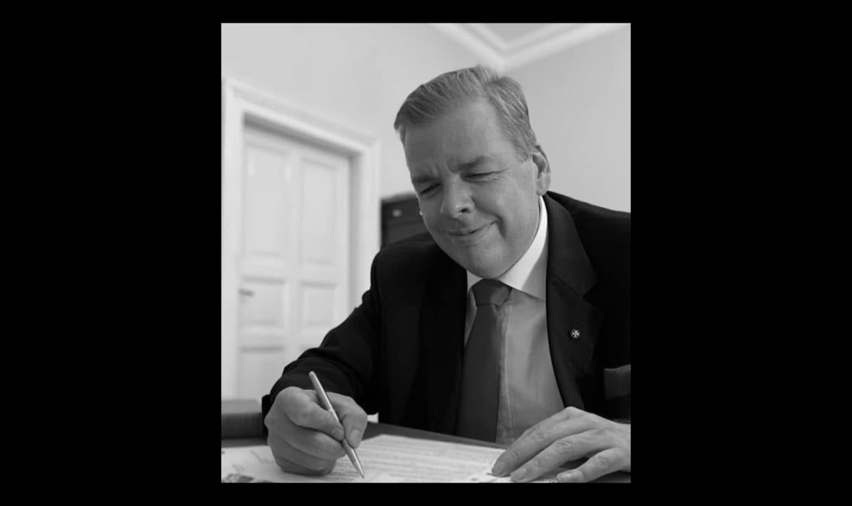 Schmuck Andor eltitkolt menyasszonyának sztorijában van egy érthetetlen részlet