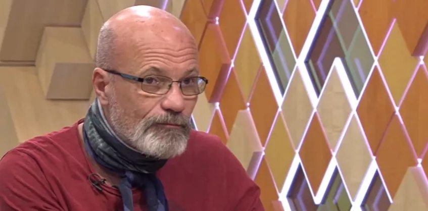 Durva átverés terjed Zacher Gábor nevével, ennek ne dőljön be
