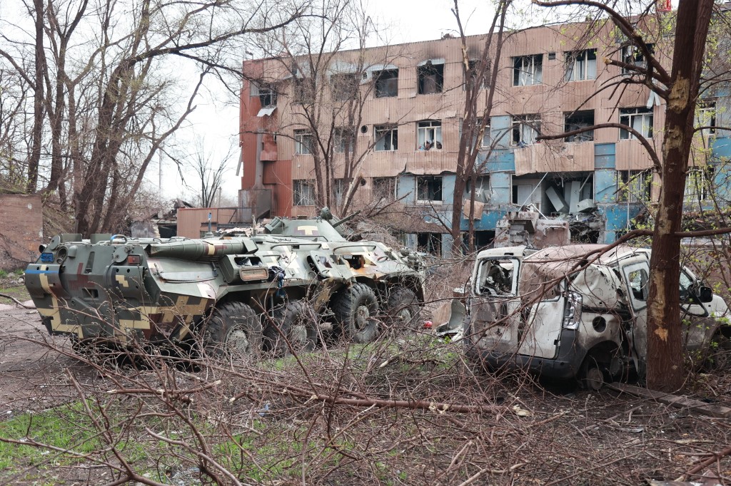 Kijev szerint támadást indítottak a mariupoli acélmű ellen
