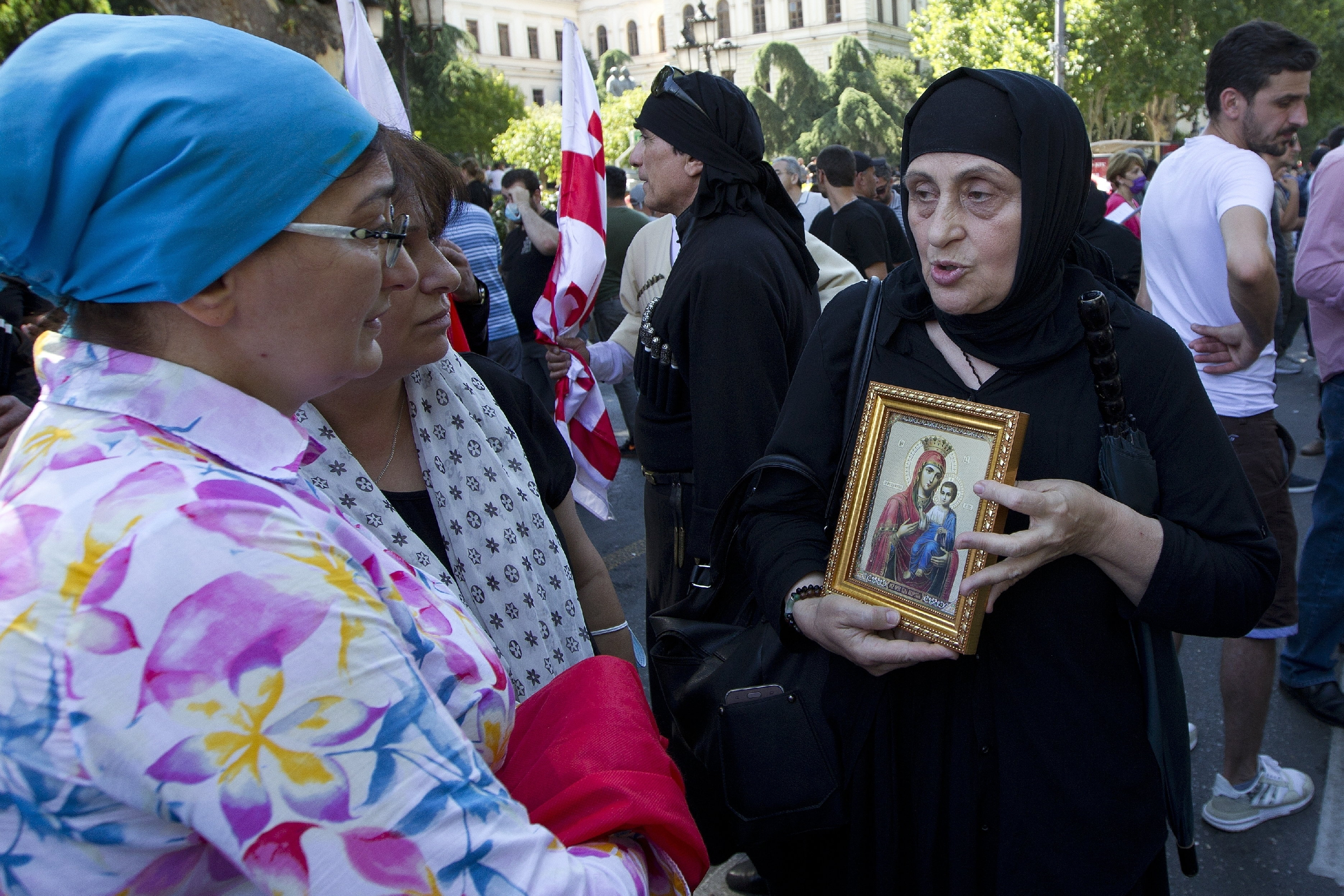 Homofób rendbontókat vettek őrizetbe Georgiában