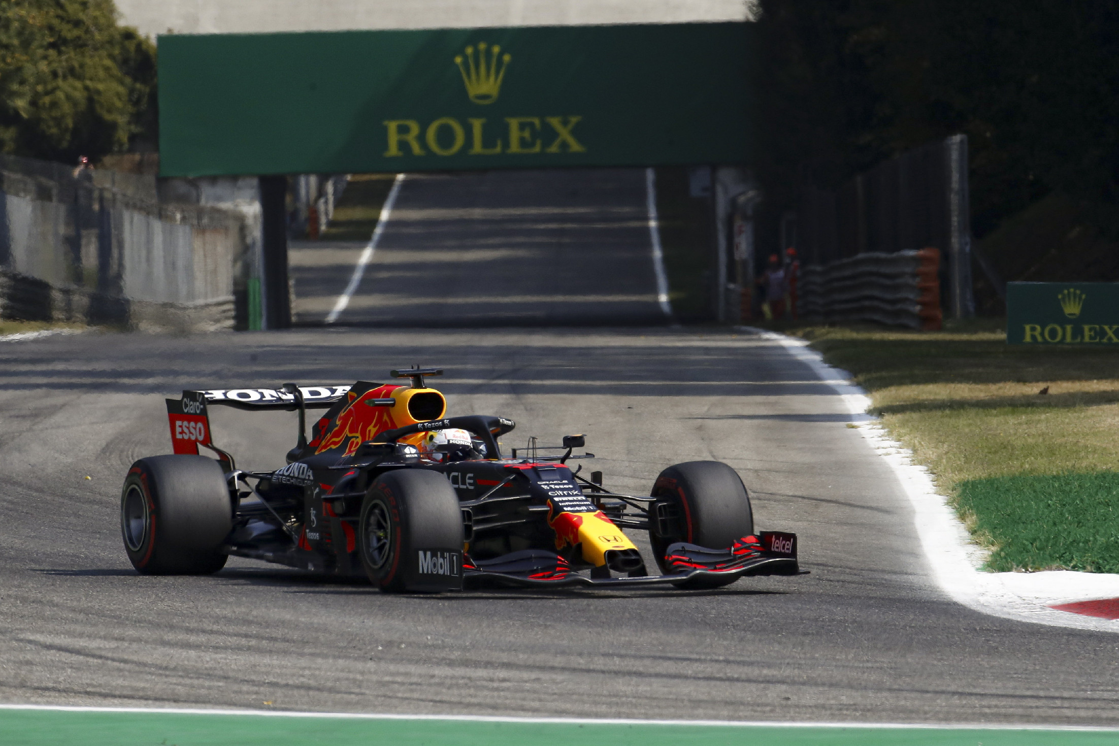 Bottas nyert, de Verstappené a pole pozíció, Hamilton lemaradt